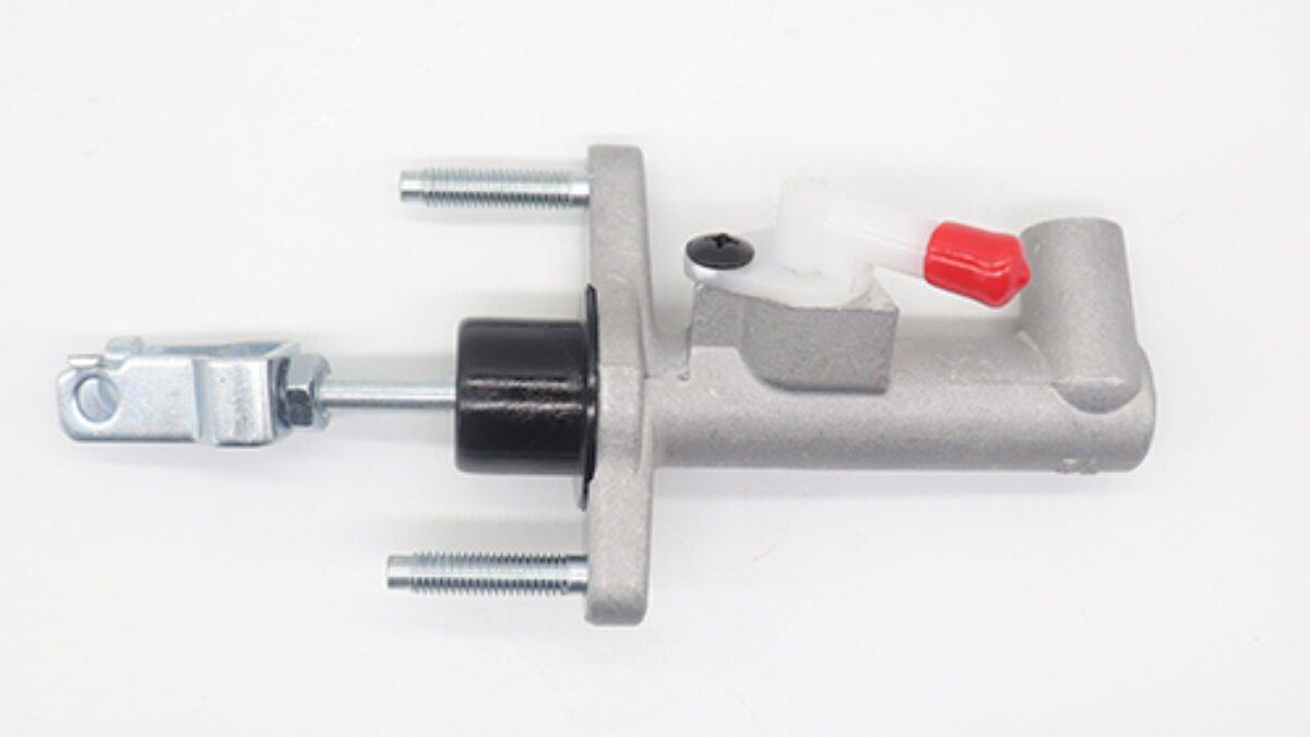 イルミネコ GDST 31410-28100 31410-35060 Clutch Master Cylinder for Toyota PREVIA