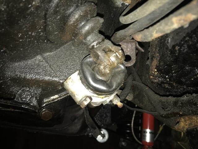 what causes a clutch slave cylinder to go bad