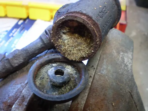 hydraulic brake transmission system bore corrosion and cup ageing failure